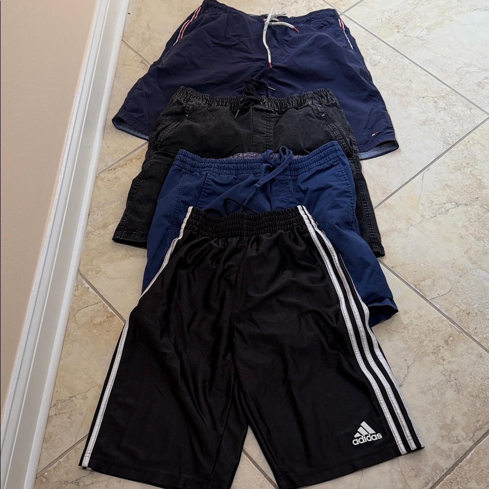 Shorts Bundle of 4 Size Small